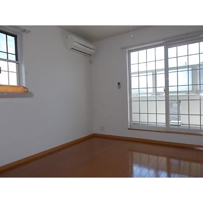 ミッドランドクレスト 201【管理NO：1-014276701-02010】 ★家具家電は申し込み後に搬入します 2026年07月中旬入居可能の物件画像