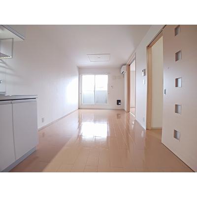 ワームス 205【管理NO：1-016981601-02040】 ★家具家電は申し込み後に搬入しますの物件画像