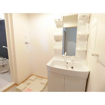 コートアイリスＢ 201【管理NO：1-016628702-02010】 ★家具家電は申し込み後に搬入します★の物件画像