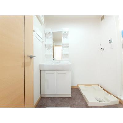 ノイ・シェーネ 203【管理NO：1-016512301-02030】 ★家具家電は申し込み後に搬入しますの物件画像