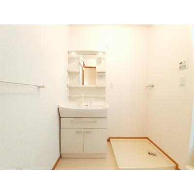 リアン 103【管理NO：1-014796701-01030】 ★家具家電は申し込み後に搬入しますの物件画像