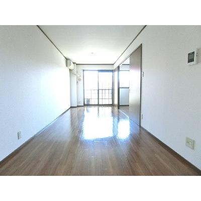 アヴニール川瀬 202【管理NO：1-011521601-02020】 ★家具家電は申し込み後に搬入しますの物件画像