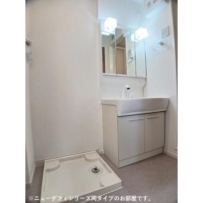グランスクエア 102【管理NO：1-028486201-01020】 ★家具家電は申し込み後に搬入します 2026年08月下旬入居可能の物件画像
