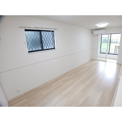 ベルカーナ　幸（コウ） 105【管理NO：1-028376201-01040】 ★家具家電は申し込み後に搬入しますの物件画像