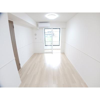 ベルカーナ　幸（コウ） 102【管理NO：1-028376201-01020】 ★家具家電は申し込み後に搬入しますの物件画像