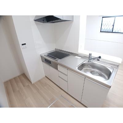 ベルカーナ　幸（コウ） 101【管理NO：1-028376201-01010】 ★家具家電は申し込み後に搬入しますの物件画像