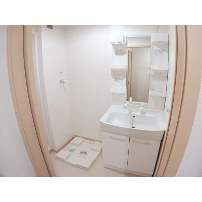 コートアイリスＢ 203【管理NO：1-016628702-02030】 ★家具家電は申し込み後に搬入しますの物件画像