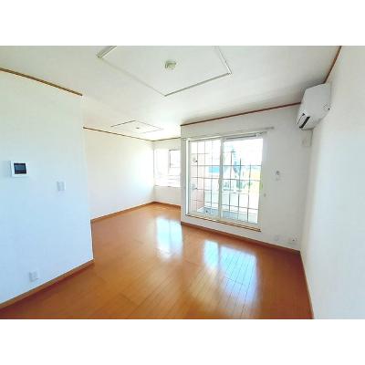 Ｒ・Ｓ・Ｔ　Ⅰ 201【管理NO：1-013157401-02010】 ★家具家電は申し込み後に搬入しますの物件画像