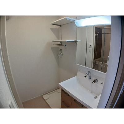 アイリス 106【管理NO：1-027916301-01050】 ★家具家電は申し込み後に搬入します 2026年08月上旬入居可能の物件画像