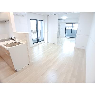 エレンシア 201【管理NO：1-028122701-02010】 ★家具家電は申し込み後に搬入しますの物件画像