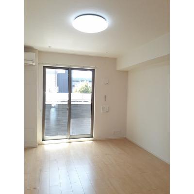 エアリー 103【管理NO：1-024599901-01030】 ★家具家電は申し込み後に搬入しますの物件画像