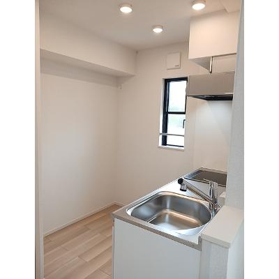 ルークス 202【管理NO：1-028585701-02020】 ★家具家電は申し込み後に搬入します★の物件画像