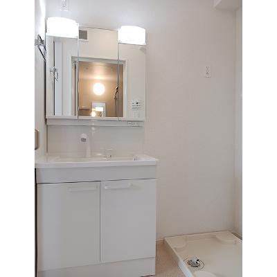ルークス 201【管理NO：1-028585701-02010】 ★家具家電は申し込み後に搬入します★の物件画像