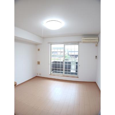 コルソプレッソ 202【管理NO：1-014886601-02020】 ★家具家電は申し込み後に搬入しますの物件画像