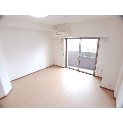 アゲート　白壁 702【管理NO：1-013901801-07020】 ★家具家電は申し込み後に搬入しますの物件画像