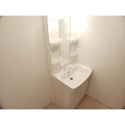 プリムローズ 102【管理NO：1-017164601-01020】 ★家具家電は申し込み後に搬入しますの物件画像
