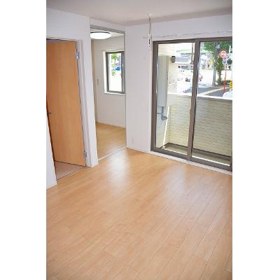 フィオーレⅢ 101【管理NO：1-022919001-01010】 ★家具家電は申し込み後に搬入しますの物件画像