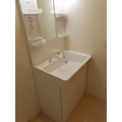 ヴィラ・フローラⅠ 201【管理NO：1-020881101-02010】 2026年07月中旬入居可能の物件画像
