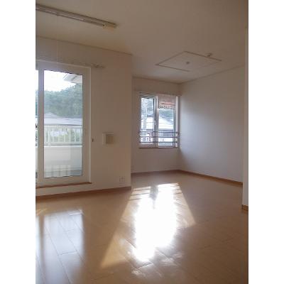 パークス古見 202【管理NO：1-014949201-02020】 ★家具家電は申し込み後に搬入します★の物件画像