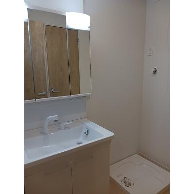 ソレイユ　ＨＡＳ． 102【管理NO：1-028387501-01020】 ★家具家電は申し込み後に搬入しますの物件画像