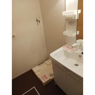 ラフィナート　Ｅ 102【管理NO：1-018771402-01020】 ★家具家電は申し込み後に搬入します★の物件画像