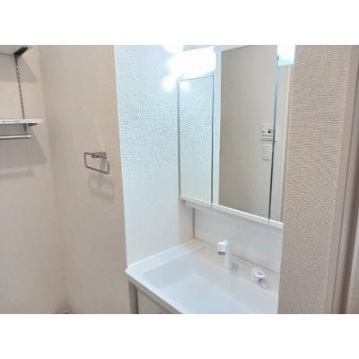ローリエ　Ⅲ 201【管理NO：1-027778203-02010】 ★家具家電は申し込み後に搬入しますの物件画像