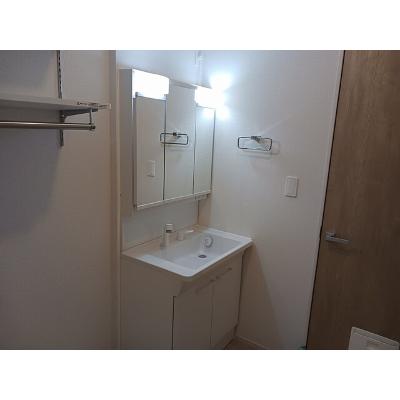 ひかり　Ｂ 201【管理NO：1-027444202-02010】 ★家具家電は申し込み後に搬入しますの物件画像