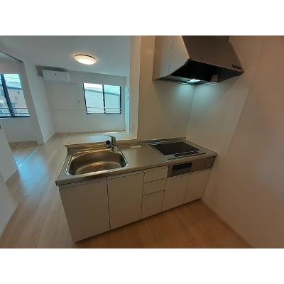ヤパンサラゲヨ 201【管理NO：1-026982401-02010】 ★家具家電は申し込み後に搬入します★の物件画像