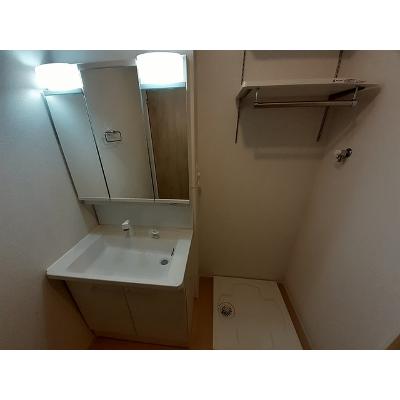 ウインスト　Ⅱ 103【管理NO：1-025993802-01030】 ★家具家電は申し込み後に搬入しますの物件画像
