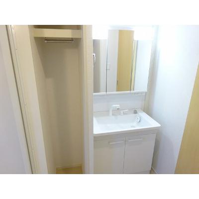 スプリングフィールドⅣ　Ｂ 103【管理NO：1-024012602-01030】 ★家具家電は申し込み後に搬入しますの物件画像