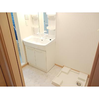 アマルフィ 201【管理NO：1-016949301-02010】 ★家具家電は申し込み後に搬入しますの物件画像