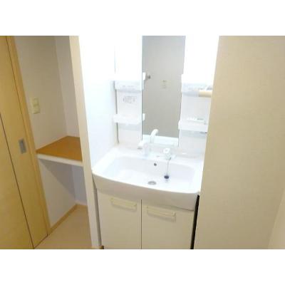 オリュンポス 103【管理NO：1-015744601-01030】 ★家具家電は申し込み後に搬入します 2026年07月中旬入居可能の物件画像