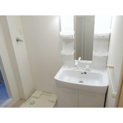 ベルコリ－ヌ 101【管理NO：1-017742501-01010】 ★家具家電は申し込み後に搬入しますの物件画像