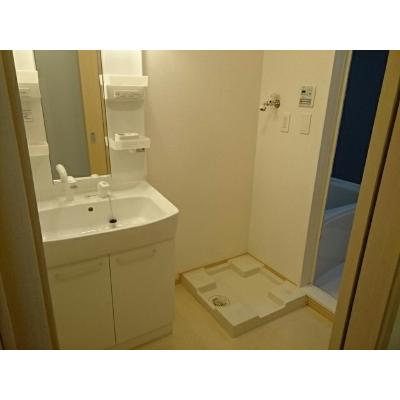 カーサ　エテルノ 203【管理NO：1-016069201-02030】 ★家具家電は申し込み後に搬入します★の物件画像