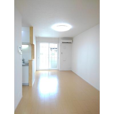 ワイズ　フォレストⅡ 102【管理NO：1-017871402-01020】 ★家具家電は申し込み後に搬入しますの物件画像