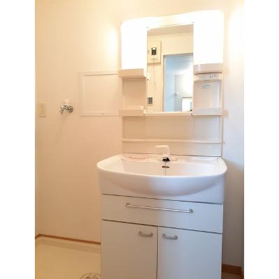 ランドマーク８９ 201【管理NO：1-013950201-02010】 ★家具家電は申し込み後に搬入しますの物件画像