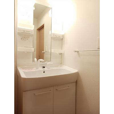 Ｓｕｎｆｌｏｗｅｒ　Ⅱ 203【管理NO：1-017431802-02030】 ★家具家電は申し込み後に搬入しますの物件画像
