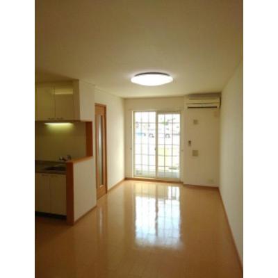 ルーカスⅢ 102【管理NO：1-014749701-01020】 ★家具家電は申し込み後に搬入します★の物件画像
