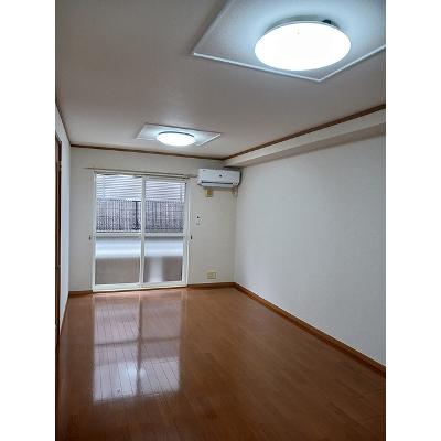 ヴェルサン　ヴィラ 102【管理NO：1-012740701-01020】 ★家具家電は申し込み後に搬入しますの物件画像