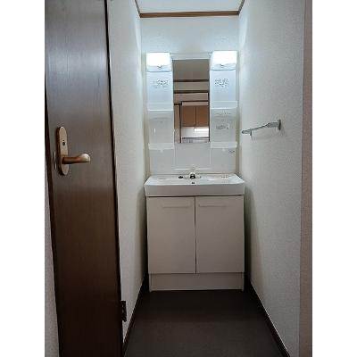 ファミールアイⅠ 102【管理NO：1-009595101-01020】 ★家具家電は申し込み後に搬入しますの物件画像