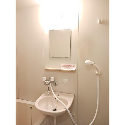 メゾンカリーノ 1A【管理NO：1-004849401-01010】 ★家具家電は申し込み後に搬入しますの物件画像