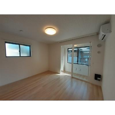 アークリヴェールⅣ（クワトロ） 101【管理NO：1-027473701-01010】 ★家具家電は申し込み後に搬入します★の物件画像