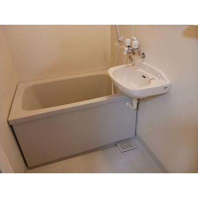 サクセスタウン岸岡　Ｂ 2-B【管理NO：1-099113501-02020】 ★家具家電は申し込み後に搬入しますの物件画像
