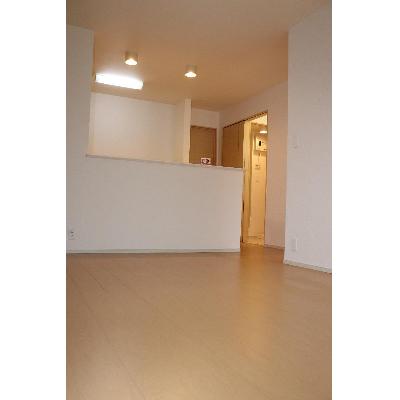 サーフサイド 101【管理NO：1-019565101-01010】 ★家具家電は申し込み後に搬入します 2026年08月中旬入居可能の物件画像