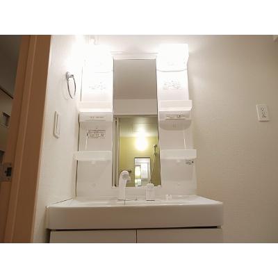 ラ・ルーチェ　Ｃ 202【管理NO：1-019206903-02020】 ★家具家電は申し込み後に搬入します★の物件画像