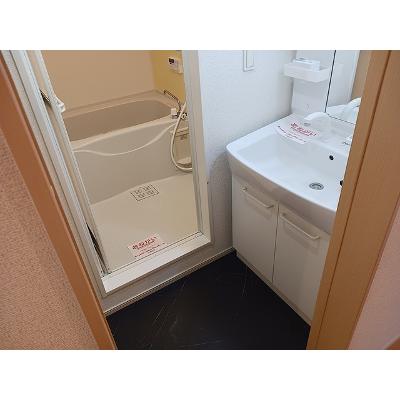 ブリリアント寺家ⅡＡ 101【管理NO：1-017680301-01010】 ★家具家電は申し込み後に搬入しますの物件画像