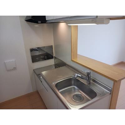 ブリリアント寺家 201【管理NO：1-015808901-02010】 ★家具家電は申し込み後に搬入しますの物件画像