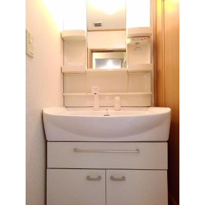 オビー・ロードⅡ 201【管理NO：1-012990901-02010】 ★家具家電は申し込み後に搬入しますの物件画像