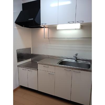 Ｉ：ＫＭ２　Ｂ棟 202【管理NO：1-015143102-02020】 ★家具家電は申し込み後に搬入しますの物件画像