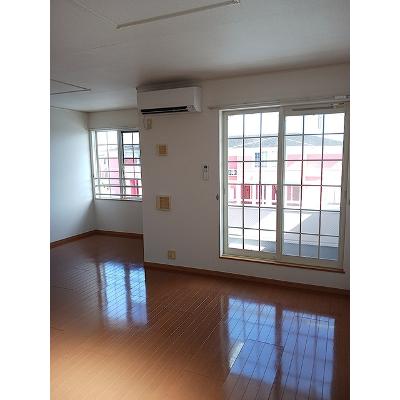クラージュ　Ｅ棟 201【管理NO：1-014013802-02010】 ★家具家電は申し込み後に搬入しますの物件画像